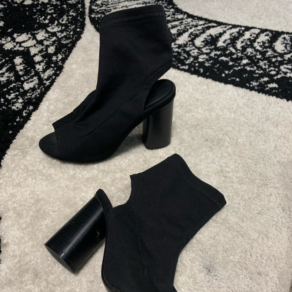 Open toe sock heel